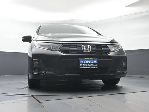 Used 2025 Honda Odyssey Sport-L image 42