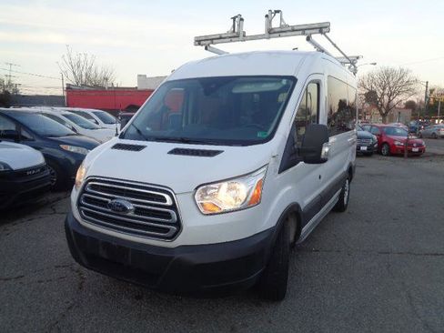 Used 2019 Ford Transit 150 XLT image 3