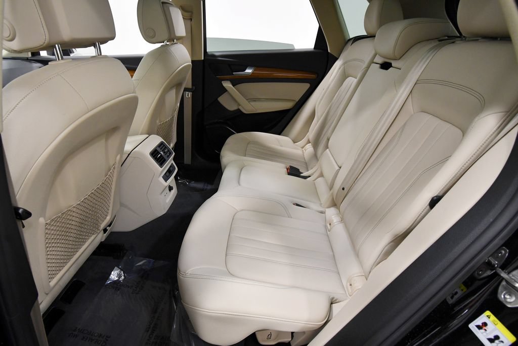 Used 2023 Audi Q5 2.0T Premium w/ Convenience Package AWD/4WD image 15