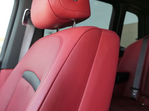 Used 2022 Rolls-Royce Cullinan image 19