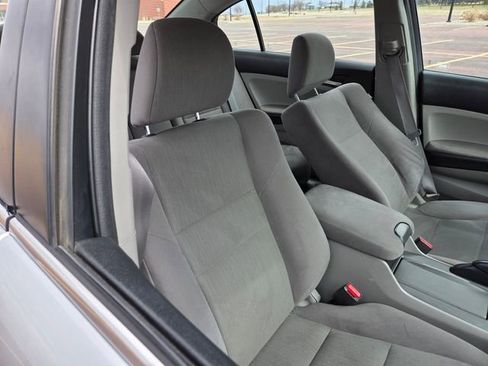 Used 2012 Honda Accord LX image 30