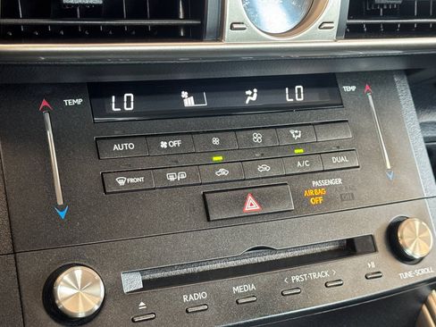 Used 2016 Lexus IS 200t RWD image 16