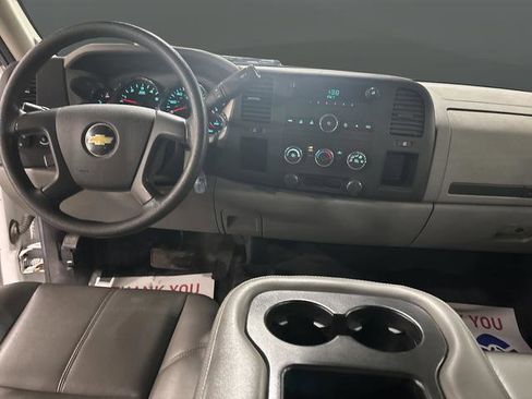 Used 2010 Chevrolet Silverado 2500 W/T image 5