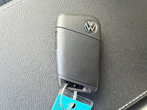 New 2026 Volkswagen Taos SE AWD/4WD image 29