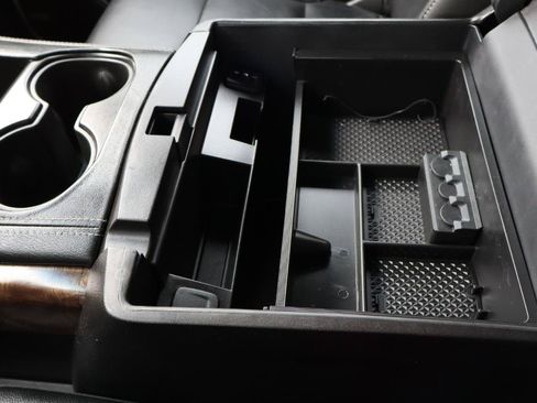 Used 2018 Chevrolet Tahoe LT RWD image 23