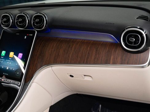 New 2027 Mercedes-Benz GLC 300 4MATIC image 17