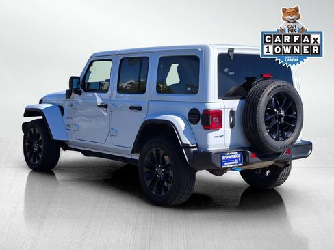 Used 2024 Jeep Wrangler Unlimited Sahara AWD/4WD image 6