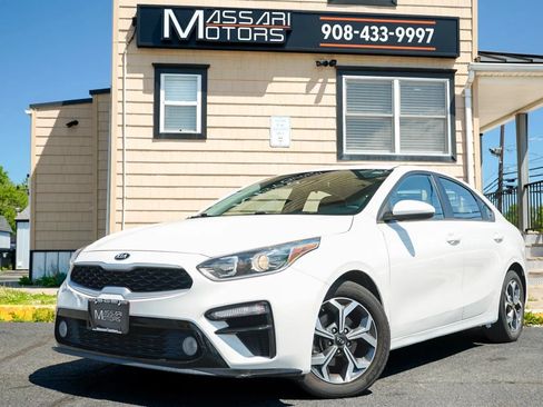 Used 2021 Kia Forte LXS FWD image 1