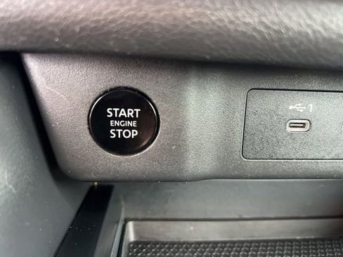 Used 2024 Nissan Rogue SV image 14