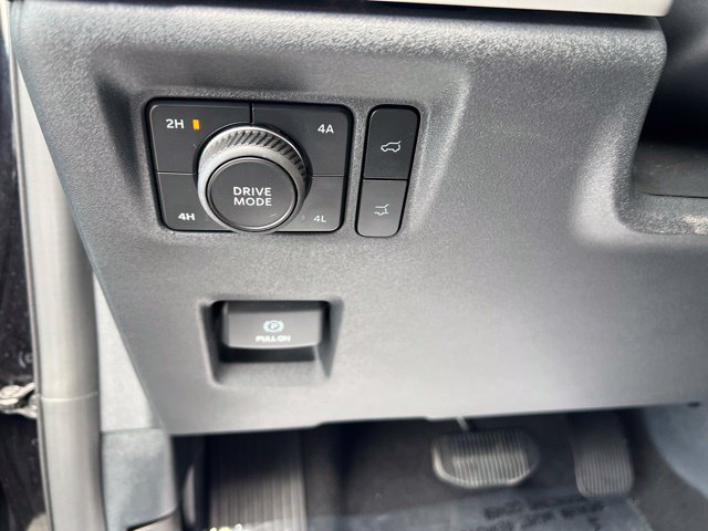 Used 2025 Ford Expedition Max Active AWD/4WD image 21
