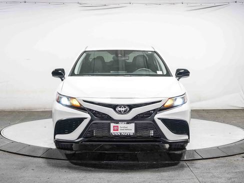 Certified 2021 Toyota Camry SE w/ Convenience Package AWD/4WD image 7