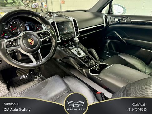 Used 2017 Porsche Cayenne Platinum Edition AWD/4WD image 14