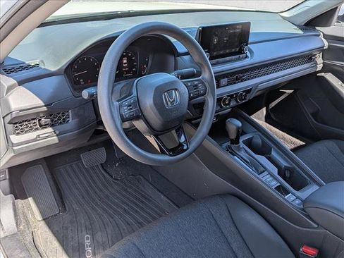 Used 2025 Honda Accord LX image 9