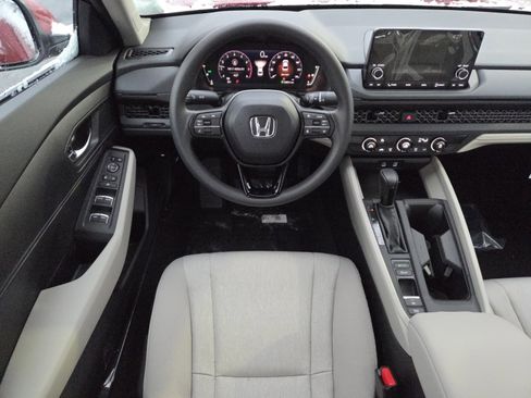 Used 2025 Honda Accord LX image 21