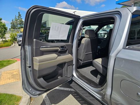 Used 2024 Chevrolet Silverado 1500 ZR2 AWD/4WD image 16