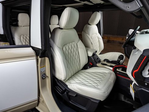 Used 2026 Ford Bronco Heritage Edition AWD/4WD image 25