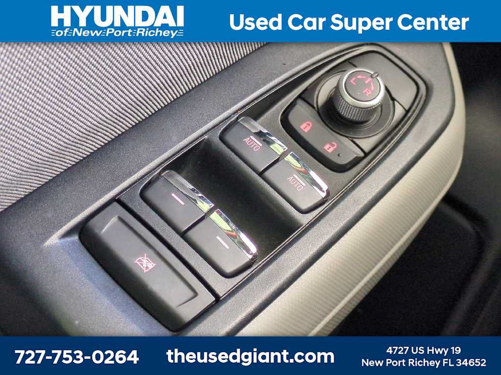 Used 2025 Subaru Forester Premium AWD/4WD image 28