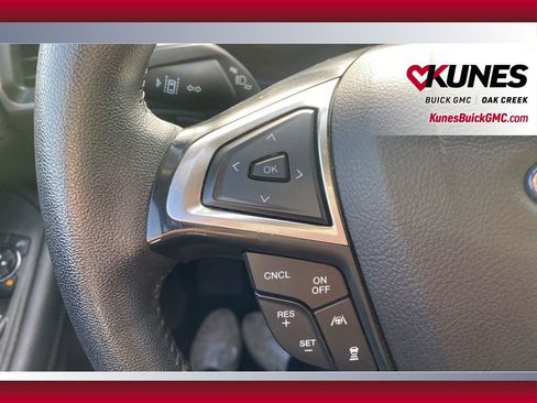 Used 2024 Ford Edge SEL AWD/4WD image 16