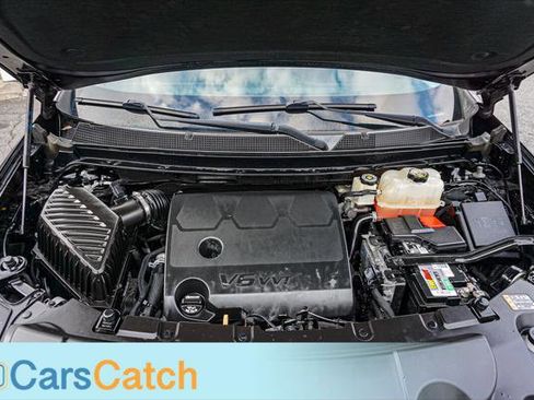 Used 2019 Chevrolet Traverse LT image 44