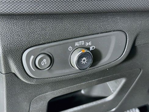 Used 2024 Chevrolet TrailBlazer LS FWD image 15