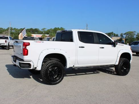Used 2024 Chevrolet Silverado 1500 RST w/ Redline Edition AWD/4WD image 12