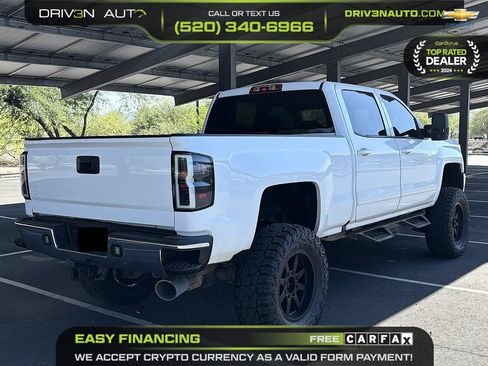 Used 2017 Chevrolet Silverado 2500 LT w/ LT Convenience Package AWD/4WD image 7