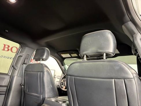 Used 2022 Ford F350 Platinum w/ FX4 Off-Road Package AWD/4WD image 37