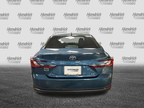Used 2025 Toyota Camry LE FWD image 9