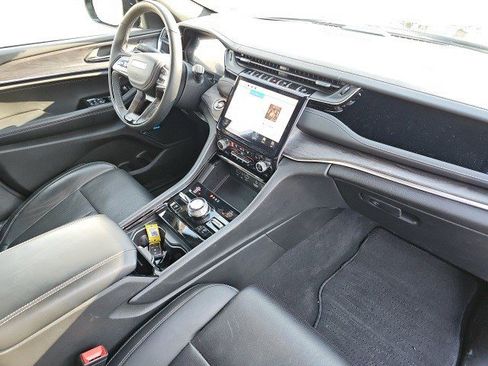 Used 2023 Jeep Grand Cherokee Overland w/ Advanced Protech Group III image 14