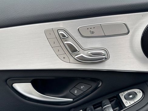 Certified 2022 Mercedes-Benz GLC 300 4MATIC image 22