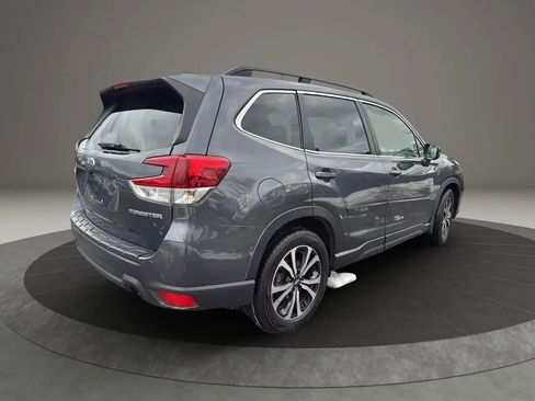 Used 2020 Subaru Forester Limited image 5