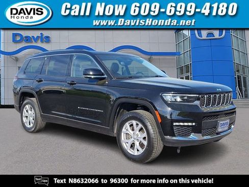 Used 2022 Jeep Grand Cherokee L Limited AWD/4WD image 1