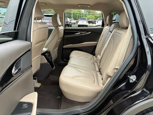 Used 2021 Lincoln Nautilus FWD image 30