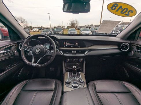 Used 2018 Alfa Romeo Stelvio Ti image 12