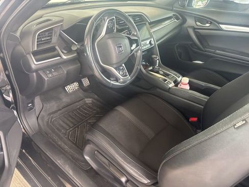 Used 2019 Honda Civic Sport image 2