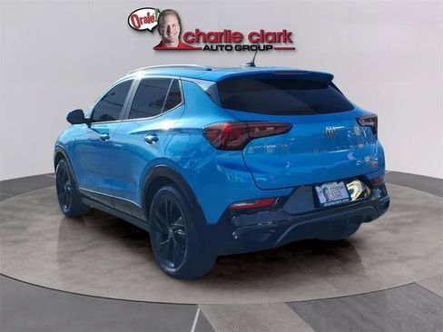 Used 2025 Buick Encore GX Sport Touring image 3