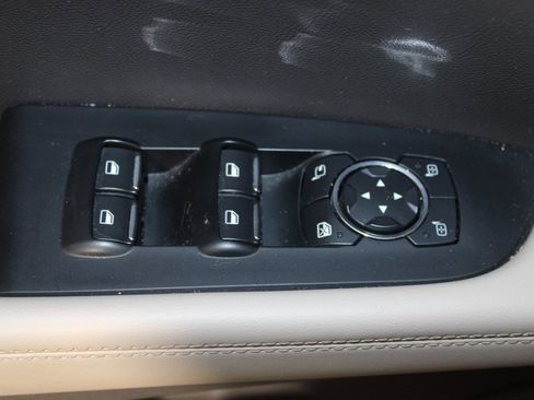 Used 2022 Lincoln Nautilus Reserve image 21