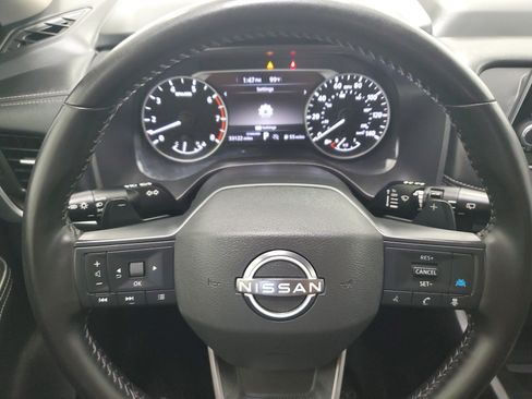 Used 2025 Nissan Rogue SV FWD image 23