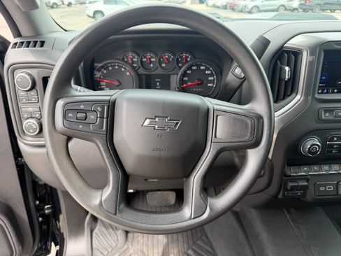 Used 2024 Chevrolet Silverado 1500 Custom Trail Boss AWD/4WD image 28