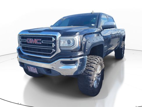 Used 2017 GMC Sierra 1500 SLE image 3