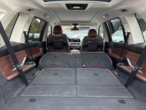 Used 2020 BMW X7 xDrive40i w/ Premium Package image 28