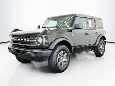 Used 2025 Ford Bronco Big Bend image 3