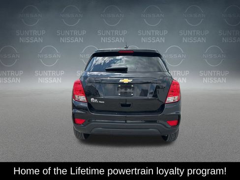 Used 2020 Chevrolet Trax LS w/ Tint and Cruise Package AWD/4WD image 4