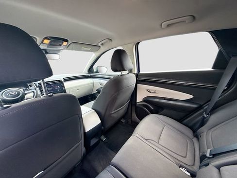 Used 2023 Hyundai Tucson SE image 23