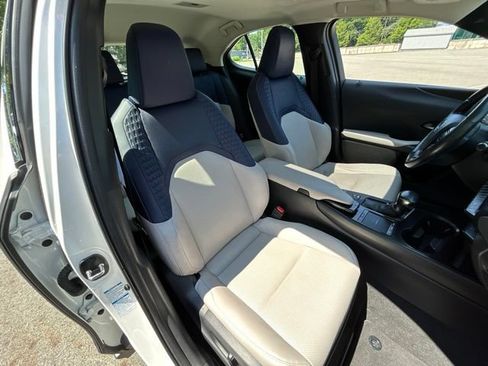 Used 2020 Lexus UX 250h w/ Premium Package AWD/4WD image 38
