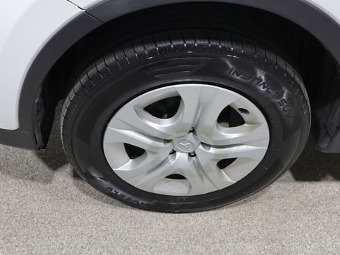 Used 2014 Toyota RAV4 LE AWD/4WD image 8