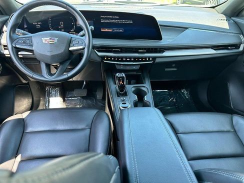 Used 2025 Cadillac XT4 Premium Luxury AWD/4WD image 10