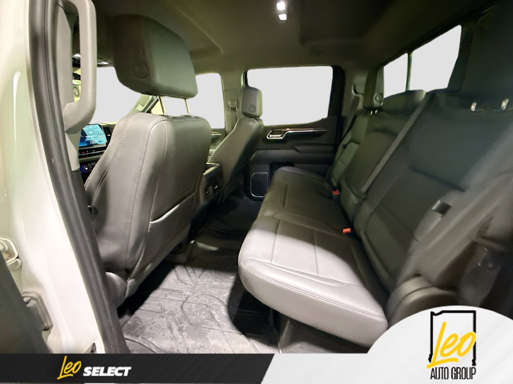 Used 2024 Chevrolet Silverado 1500 RST w/ Rally Edition AWD/4WD image 24
