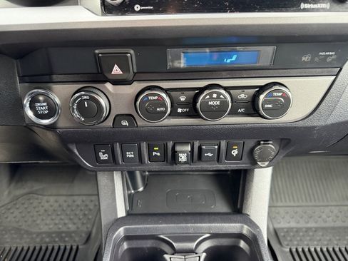 Used 2021 Toyota Tacoma TRD Off-Road image 22