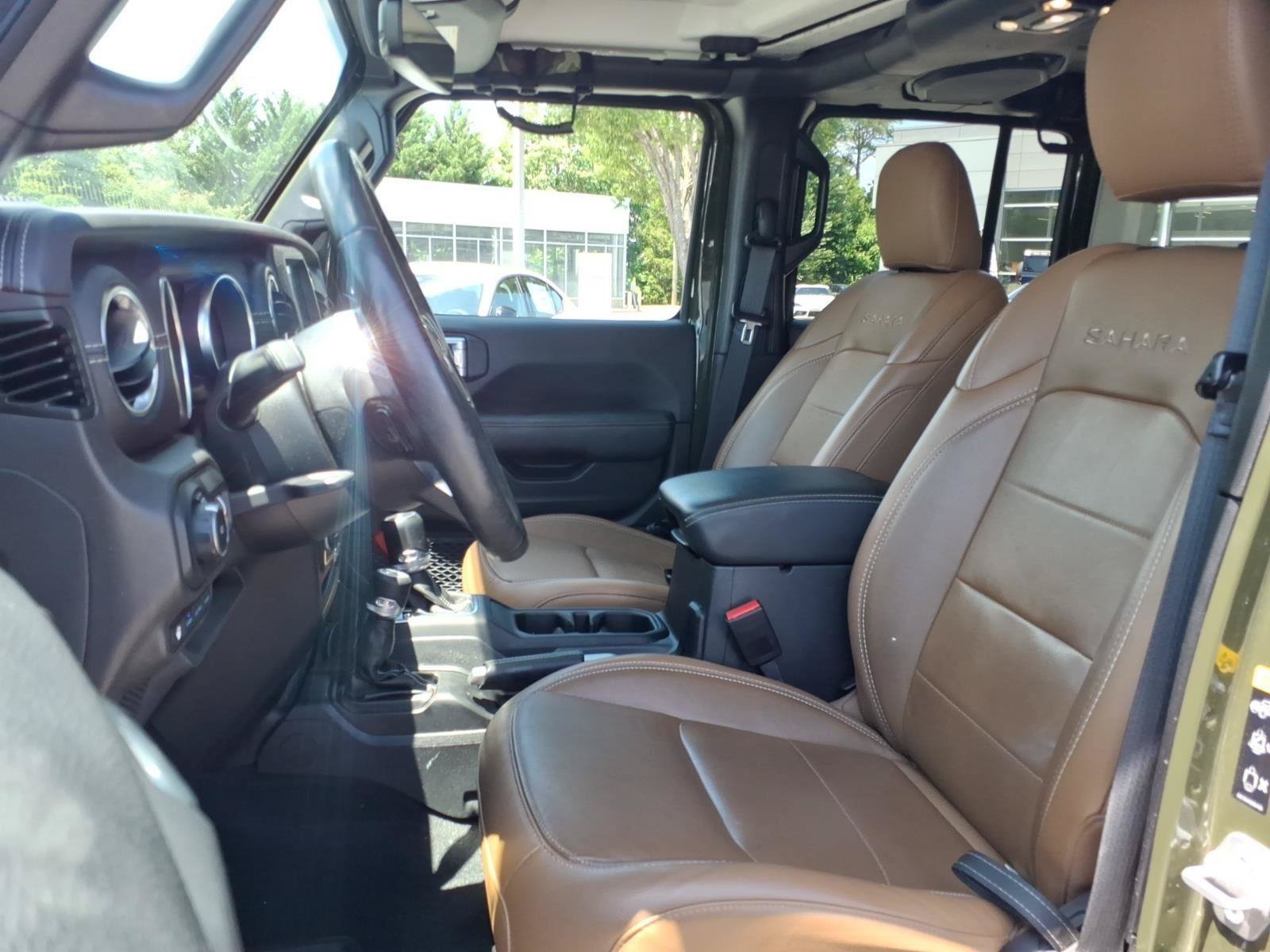 Used 2023 Jeep Wrangler Unlimited Sahara w/ Cold Weather Group AWD/4WD image 21